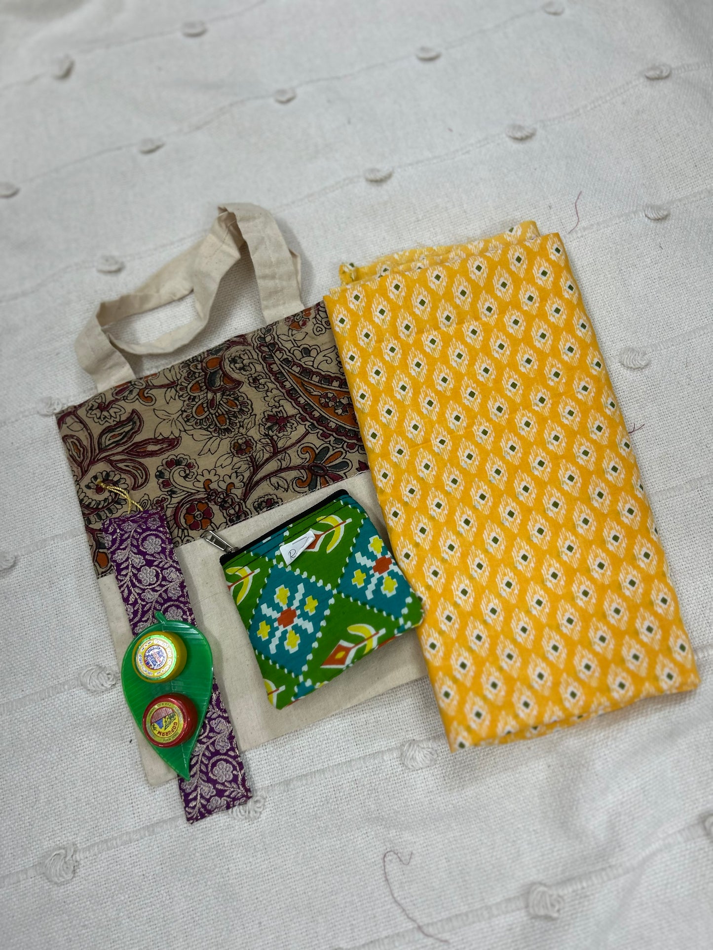 Sustainable Hand-crafted Gift Hamper Mini