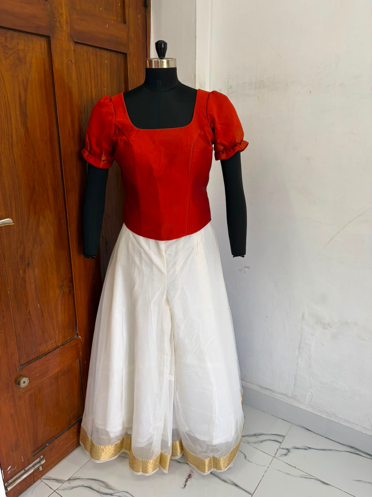 Sleeves Corsets and  Cream pant