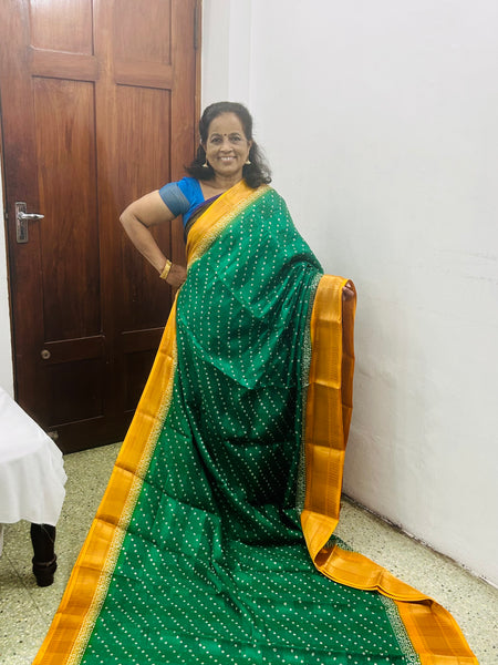 Padmavati Bhandhani Print Saree Green