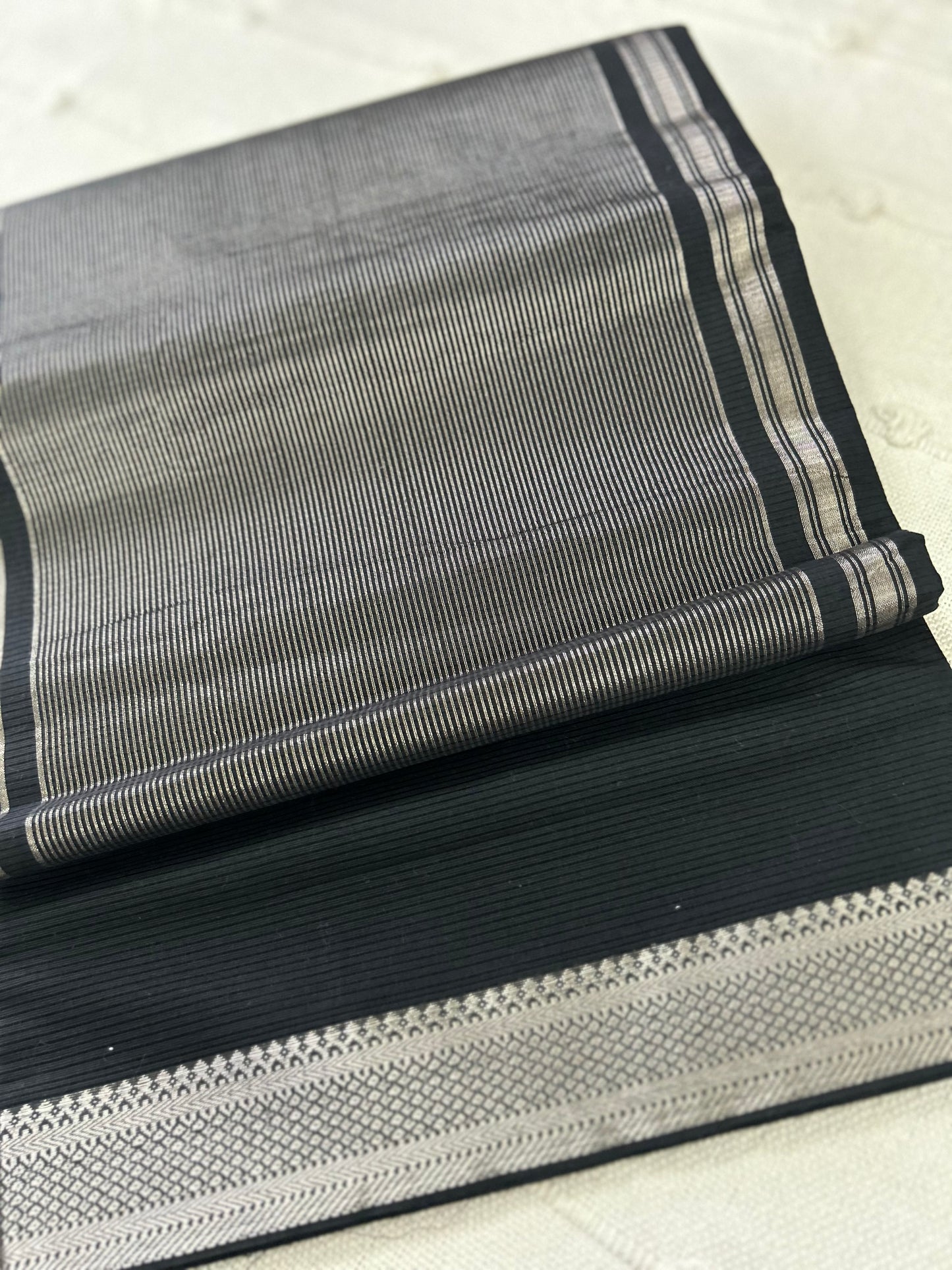 Mangalagiri Handloom Zari Cotton Saree