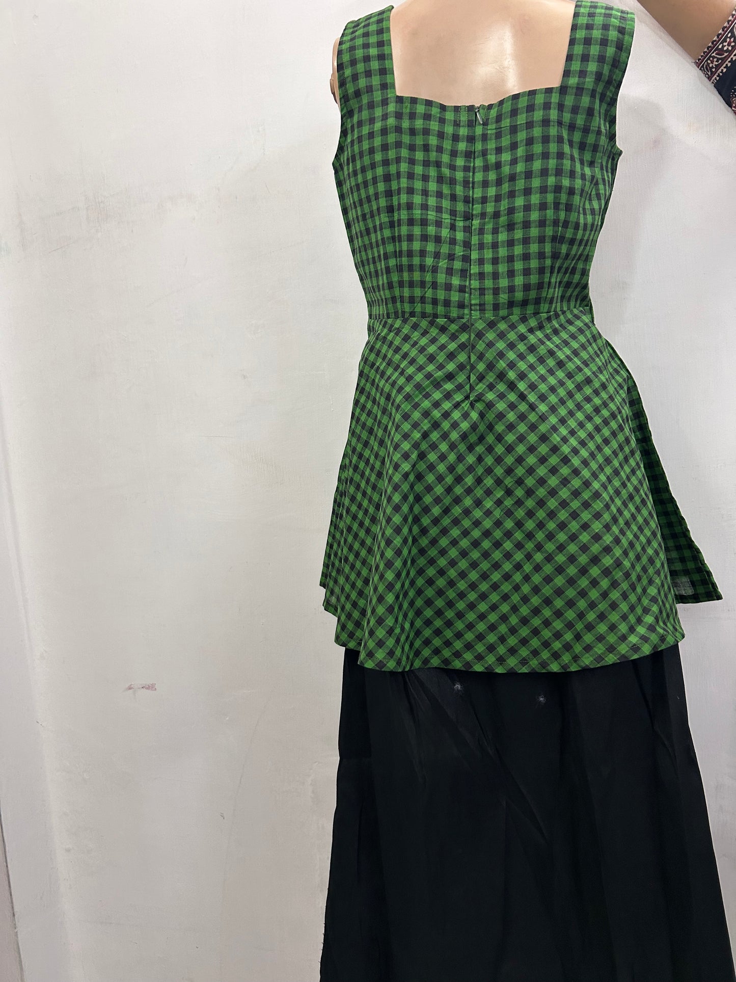 Incredible India Everyday  Sleeveless Short Top