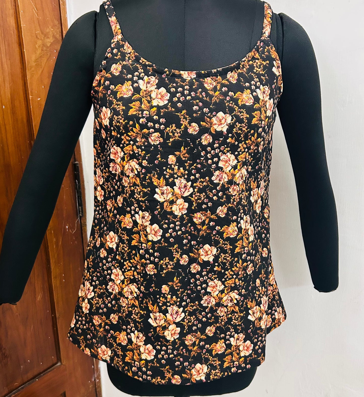 Incredible India Everyday  Sleeveless Short Top