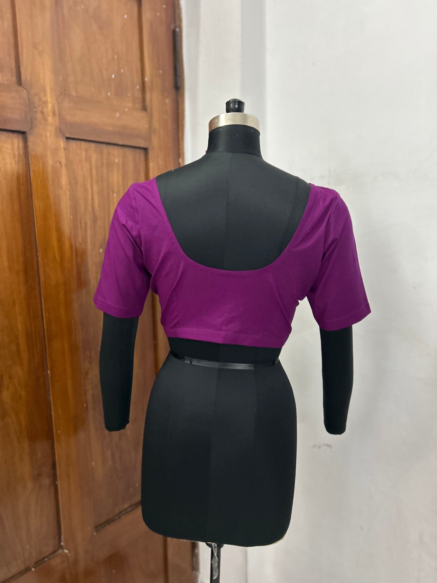 Basic Elbow size Plain Readymade blouse