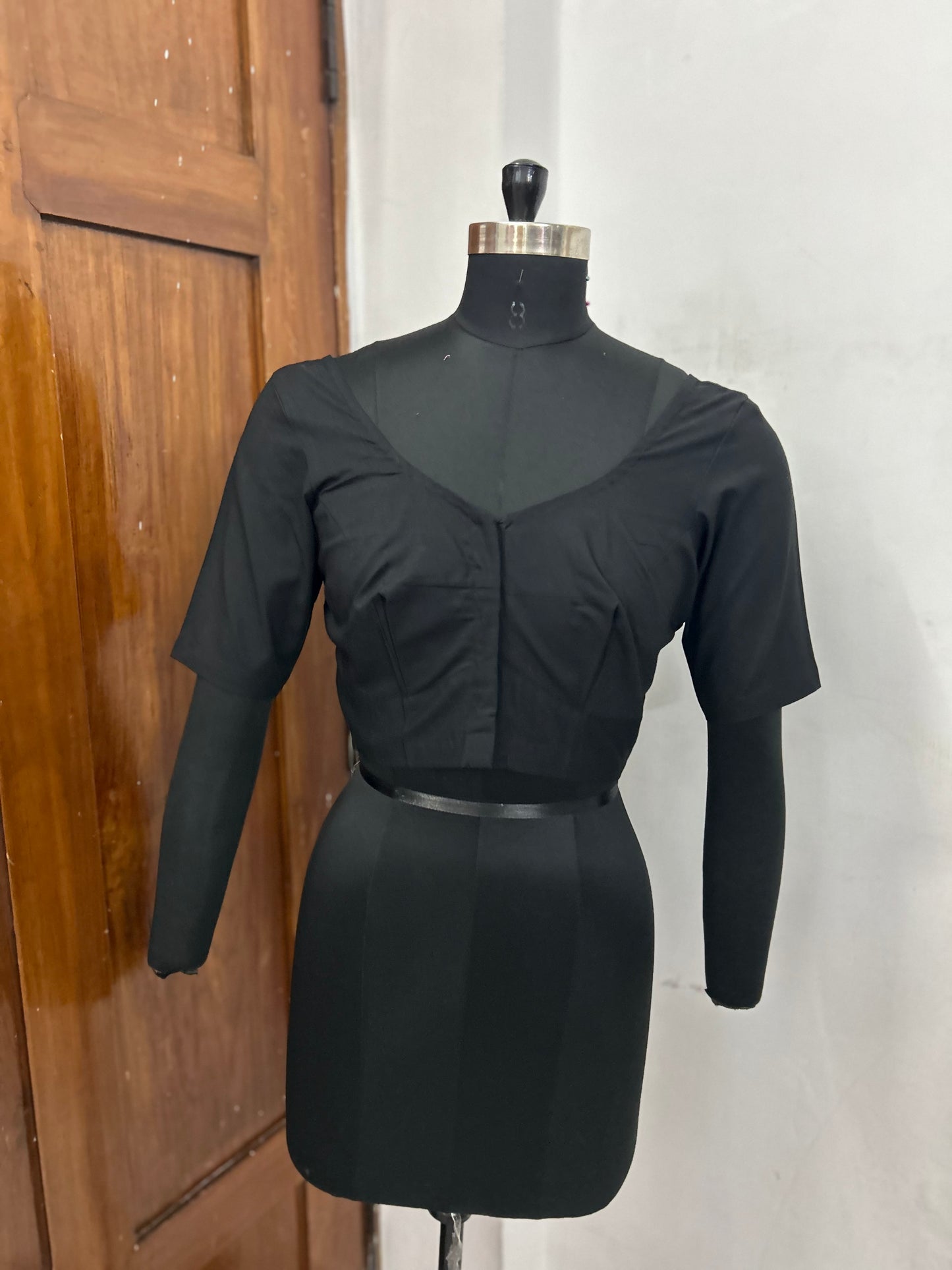 Basic Elbow size Plain Readymade blouse