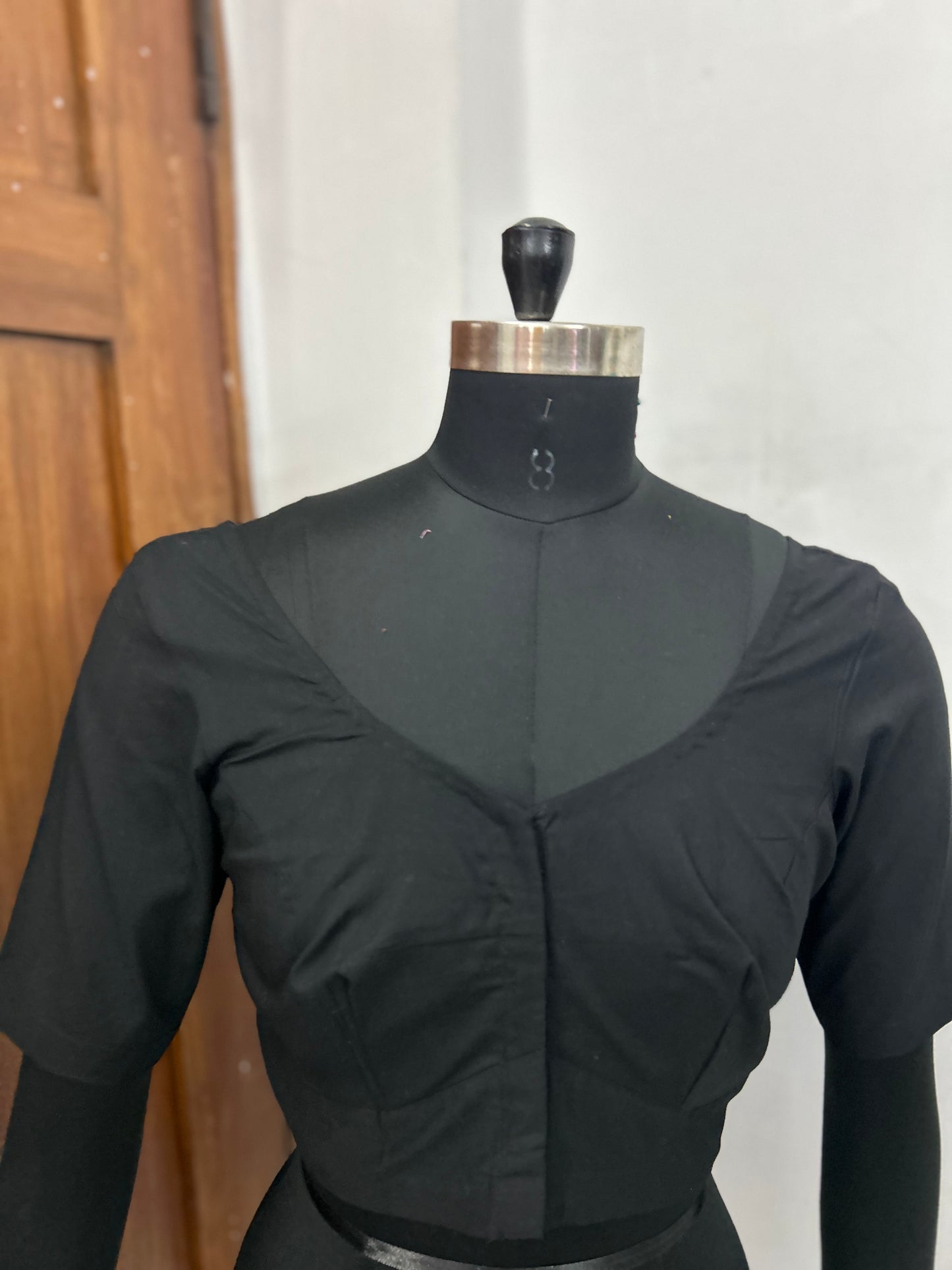 Basic Elbow size Plain Readymade blouse