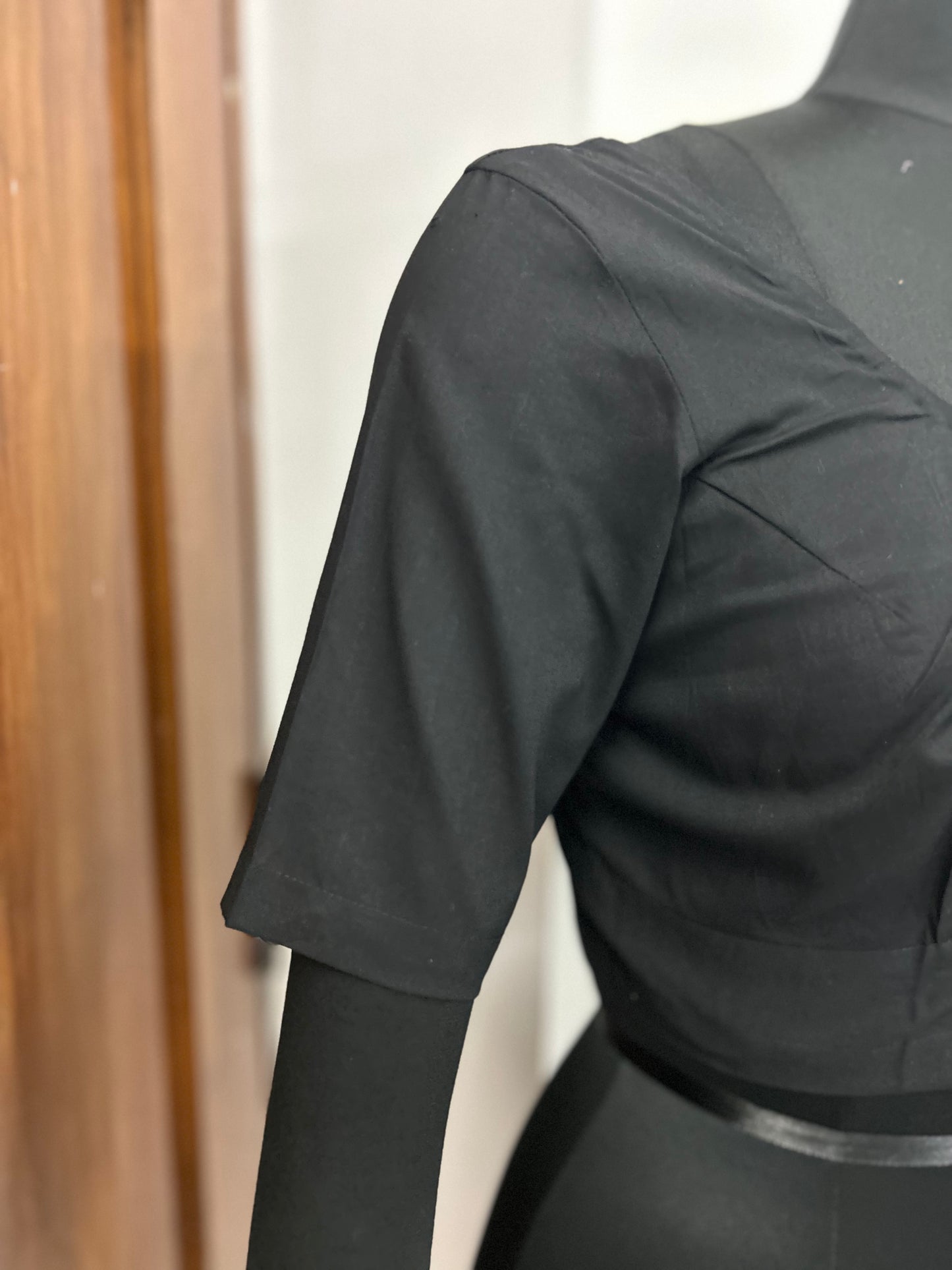 Basic Elbow size Plain Readymade blouse