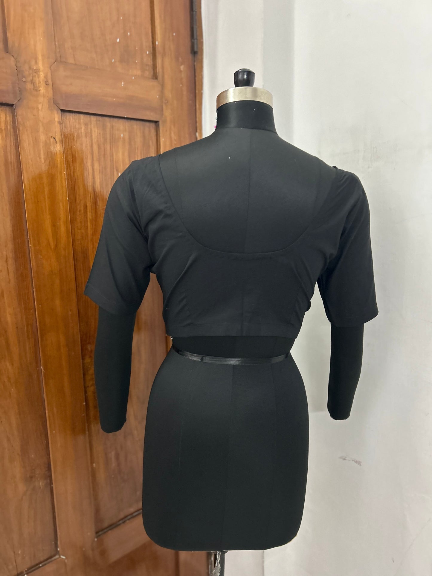 Basic Elbow size Plain Readymade blouse