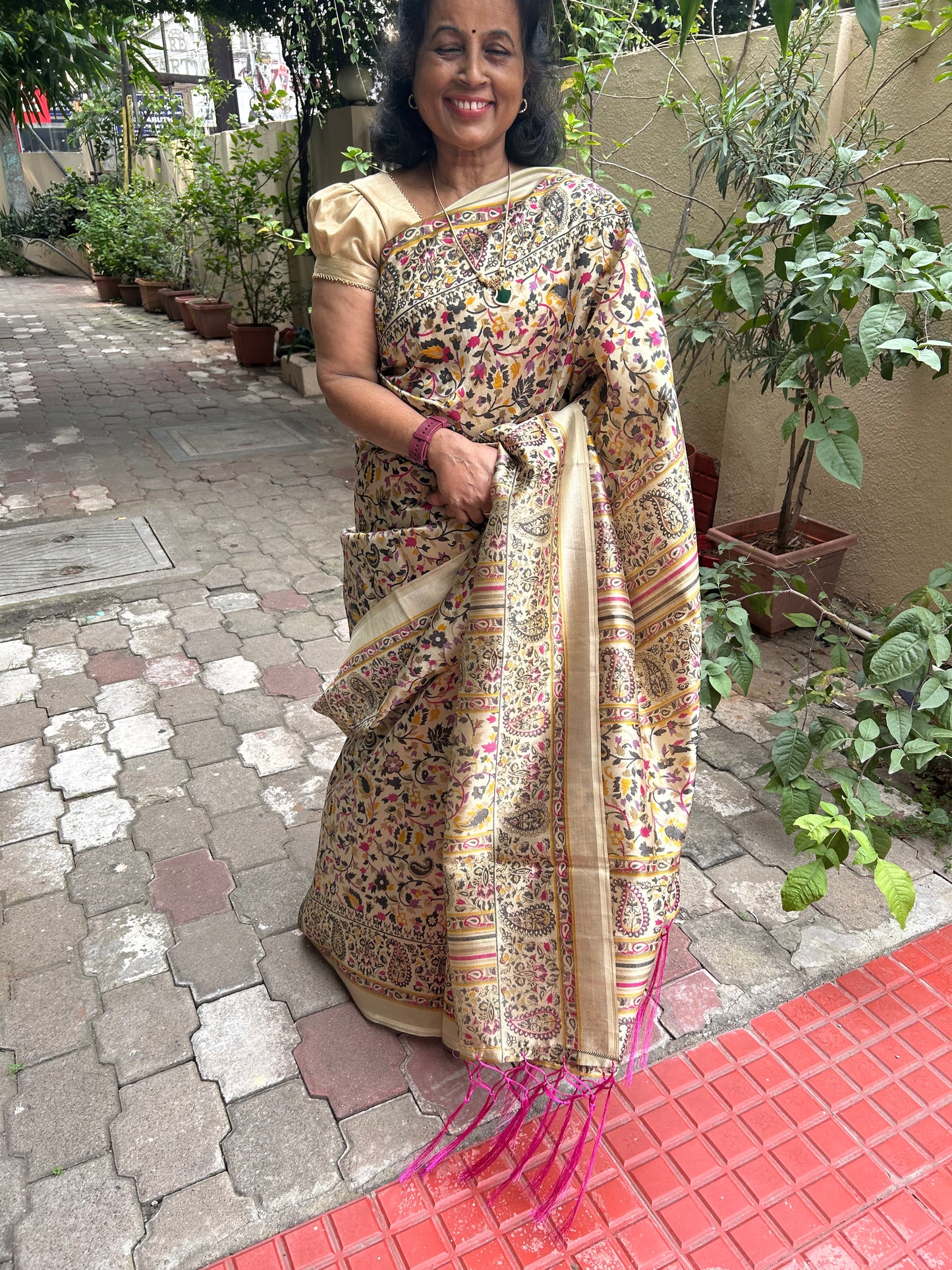 Pune Silk Beige with magnta  print