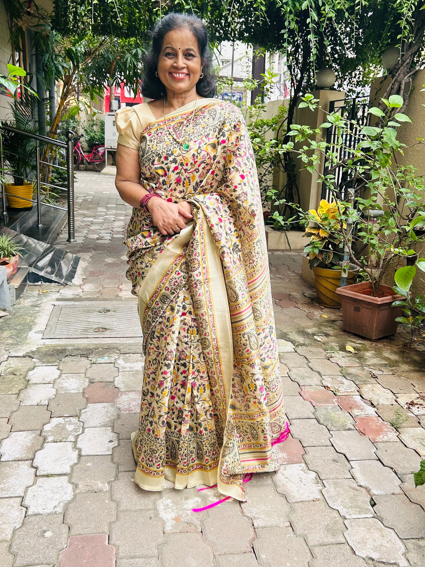 Pune Silk Beige with magnta  print