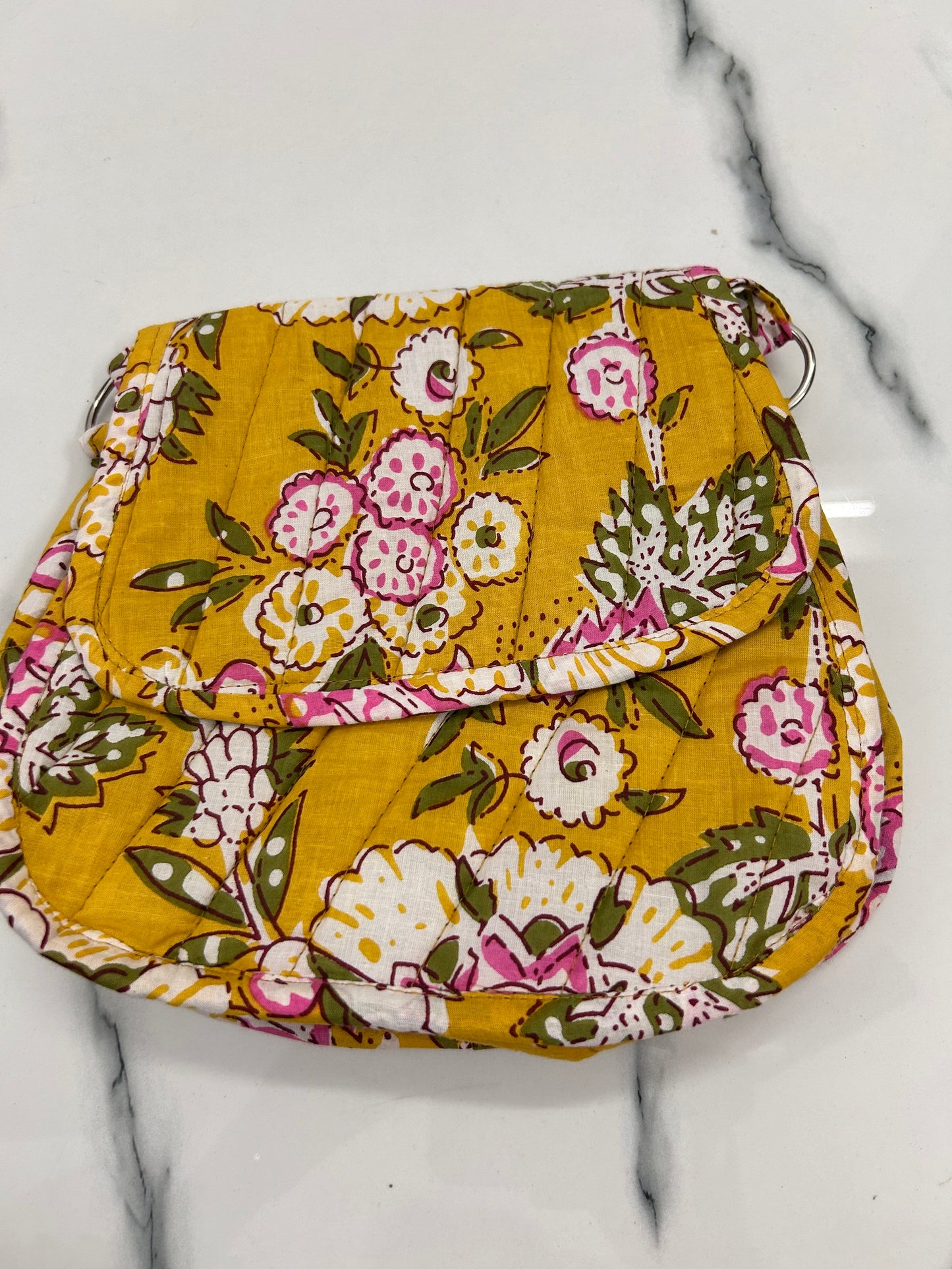 Round sling bag Chennai Store