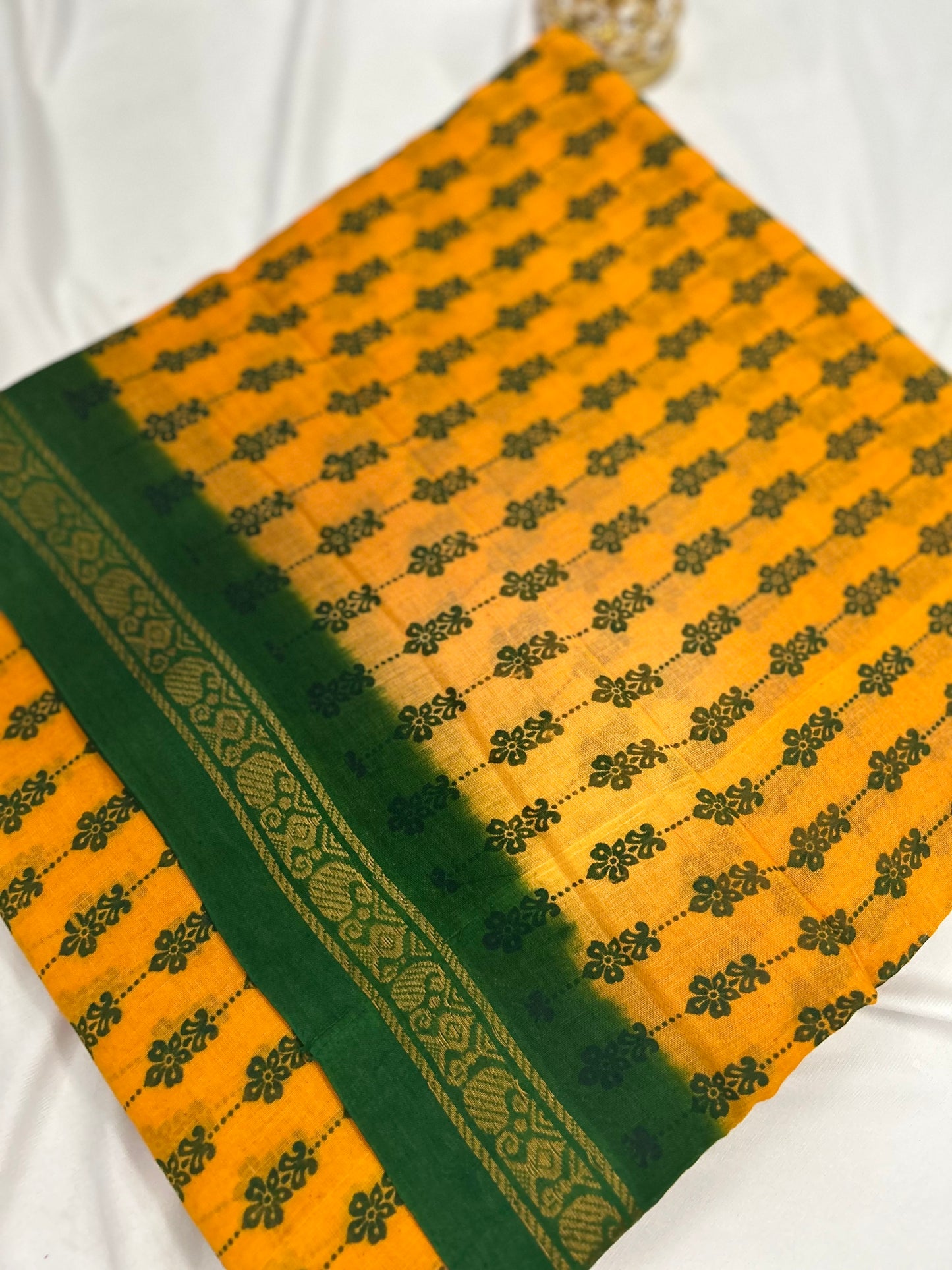 Madurai Sungudi 9 yards Saree