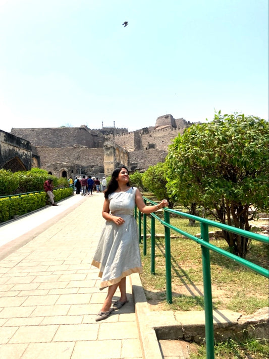 Bermuda Triangle Midi Dress Gray